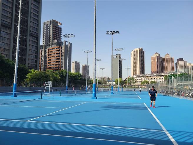 CBA球员表现回顾：辽宁男篮精彩集锦,